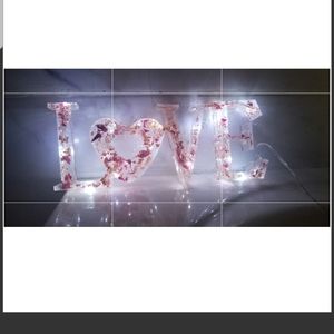 Resin love sign w/ fairy light